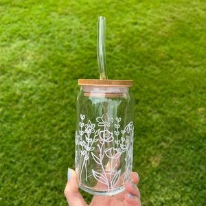 Flower design beer glass can with glass straw and bamboo lid